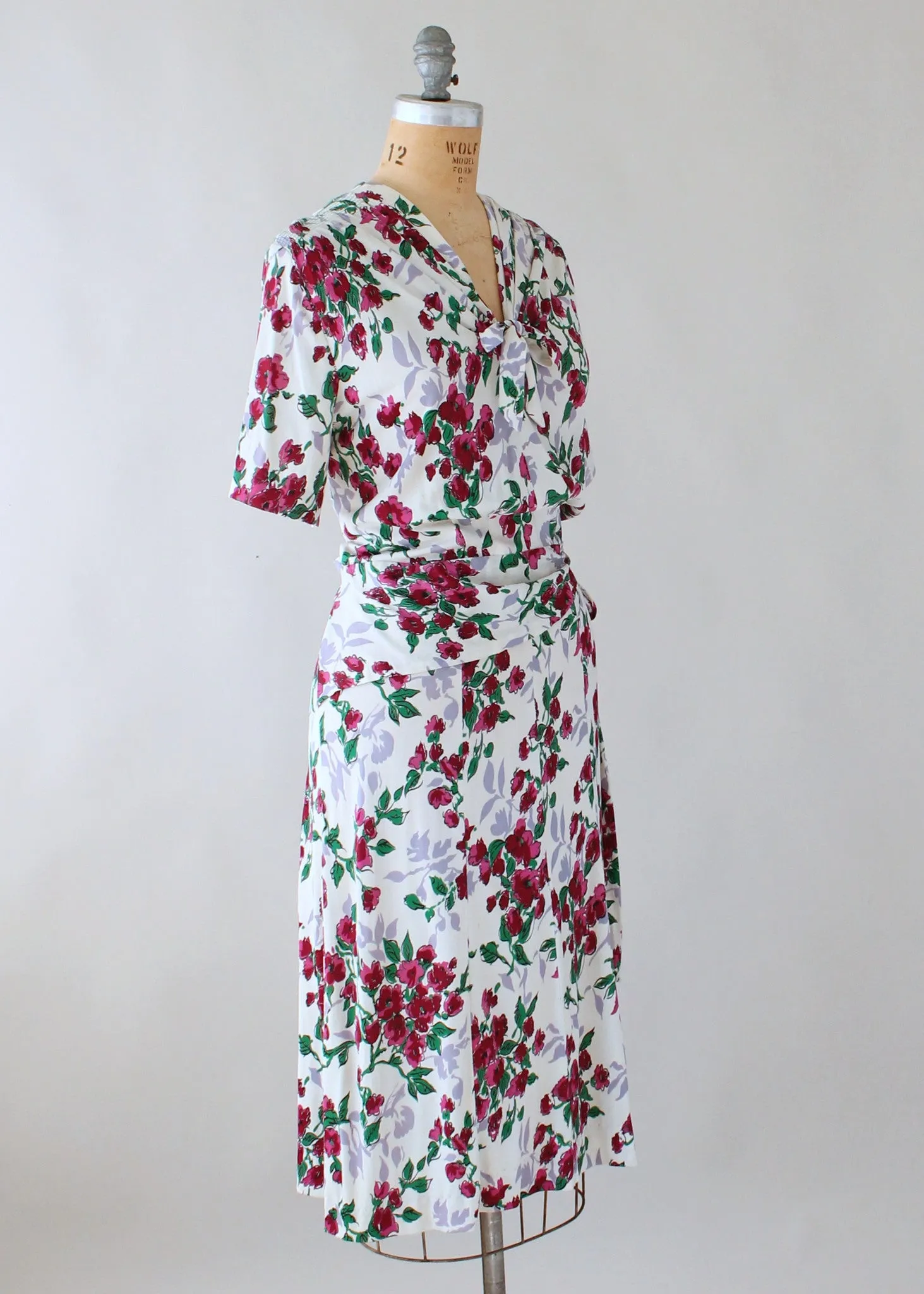 Vintage 1940s Magenta Flowers Rayon Jersey Dress