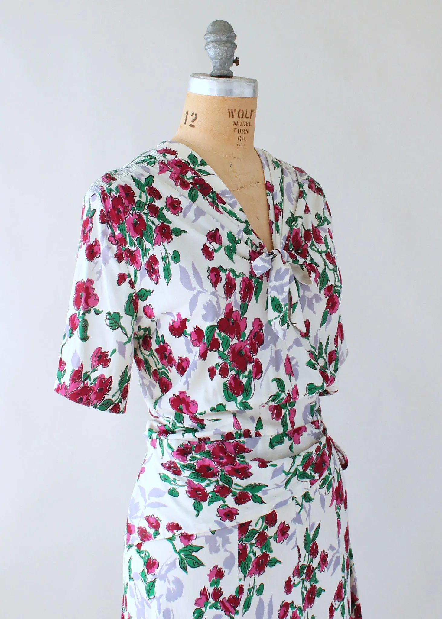 Vintage 1940s Magenta Flowers Rayon Jersey Dress